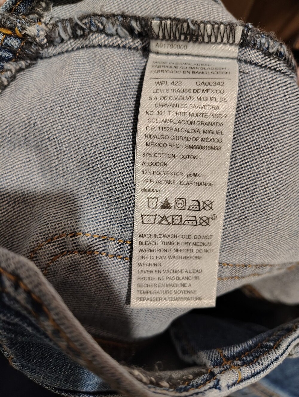 Levi's Blue Denim Vest - Picture 2 of 2